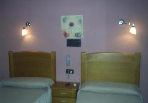Country house Vivienda Turistica Rural Plaza Guest House Torreperogil